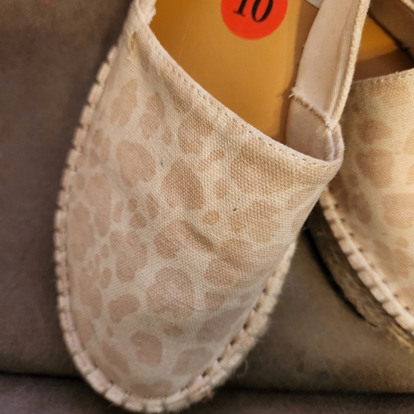 Splendid Animal Print Canvas Espadrilles - Picture 6 of 6